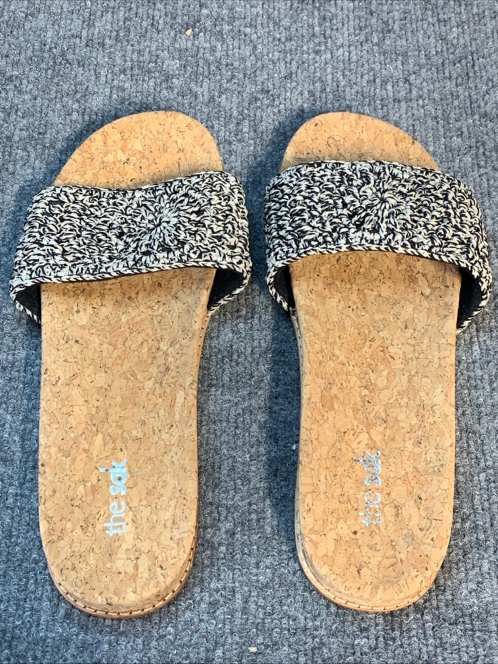The Sak Mendocino Slide Sandals Sz 9 Hand Crocheted Black Off White Cork Soles